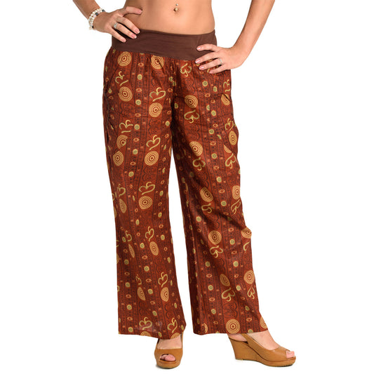 Yogahose in Braun mit OM-Muster von ufash