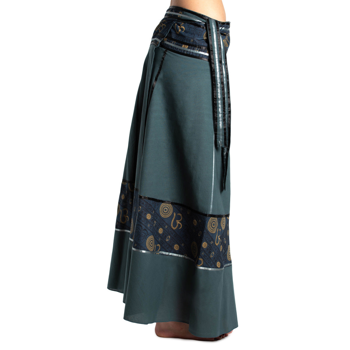 Ethno Wickelrock in Grau mit OM-Band von ufash